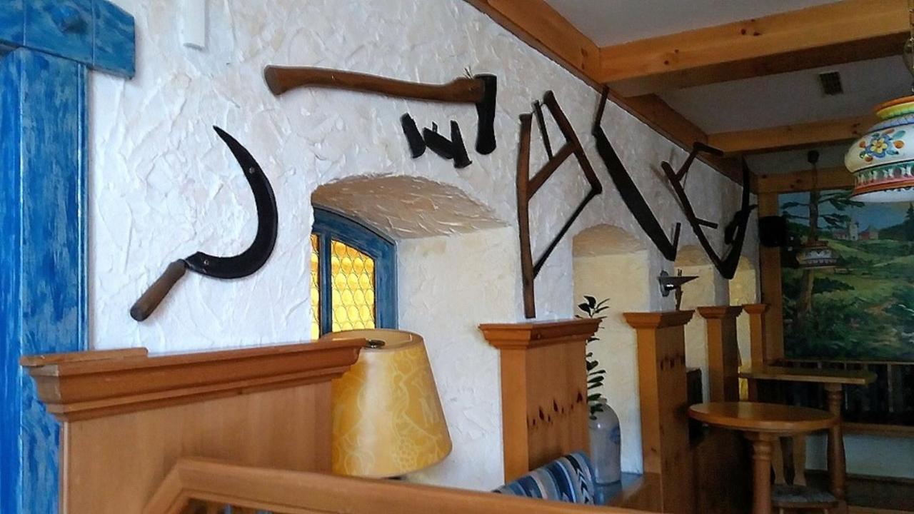 Land-Gut-Hotel Zum Alten Forsthaus - Aufladestation Fuer Elektroautos Hürtgenwald Dış mekan fotoğraf