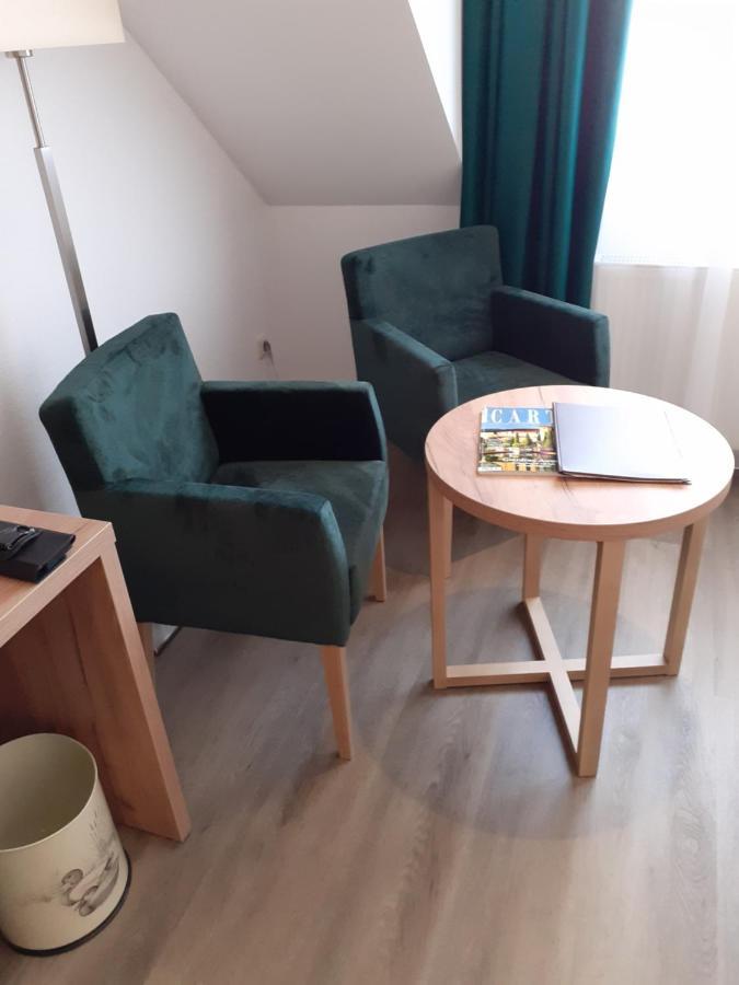 Land-Gut-Hotel Zum Alten Forsthaus - Aufladestation Fuer Elektroautos Hürtgenwald Dış mekan fotoğraf